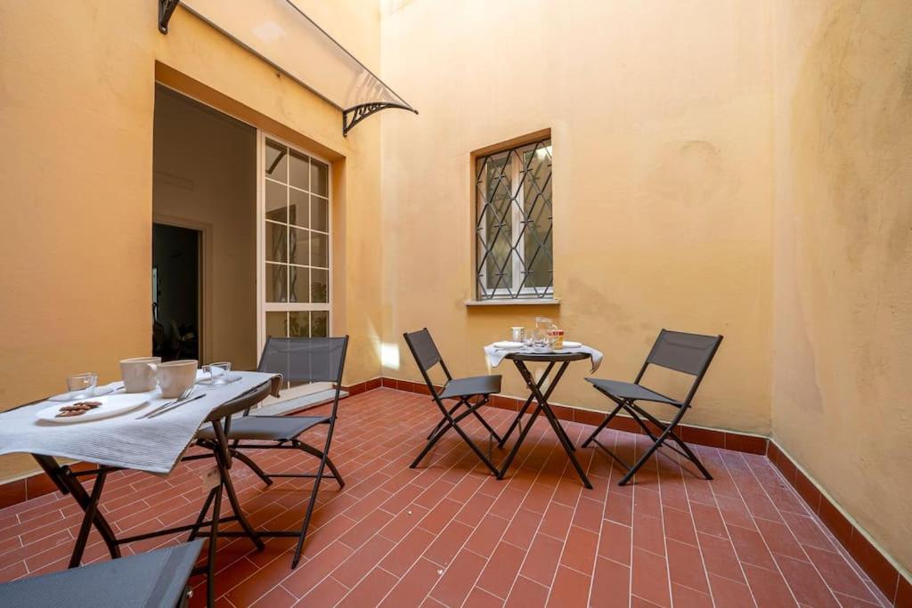 Free Parking - Meraviglioso Appartamento A Modena Exterior foto